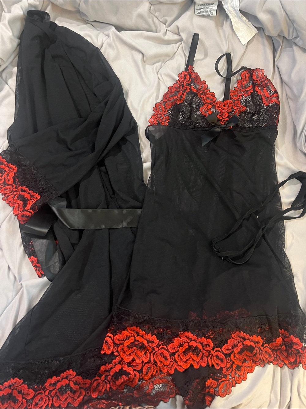 Black & Red Lace Chemise Nightgown with Robe
